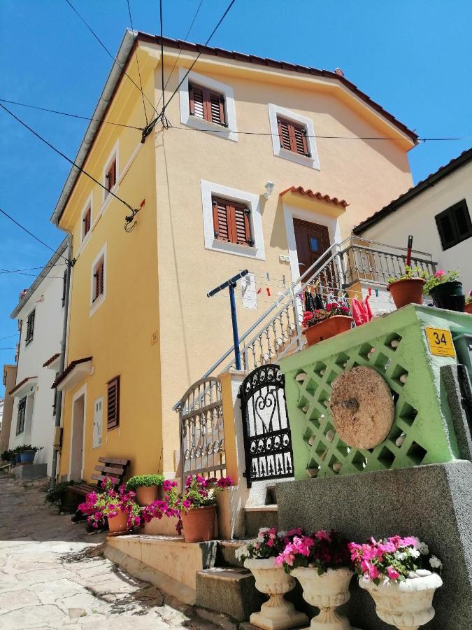 Anchor Baska Apartment Bagian luar foto