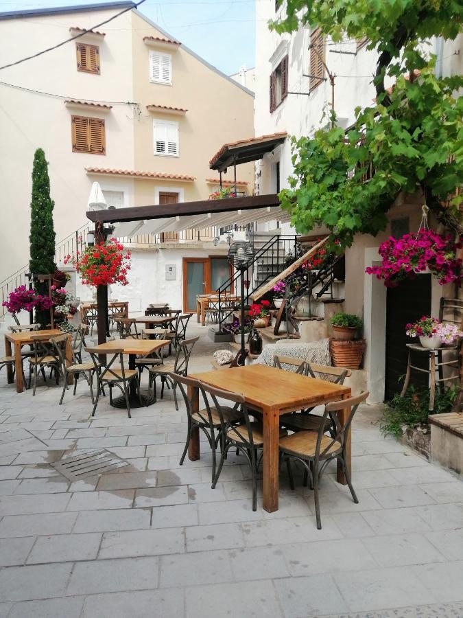 Anchor Baska Apartment Bagian luar foto