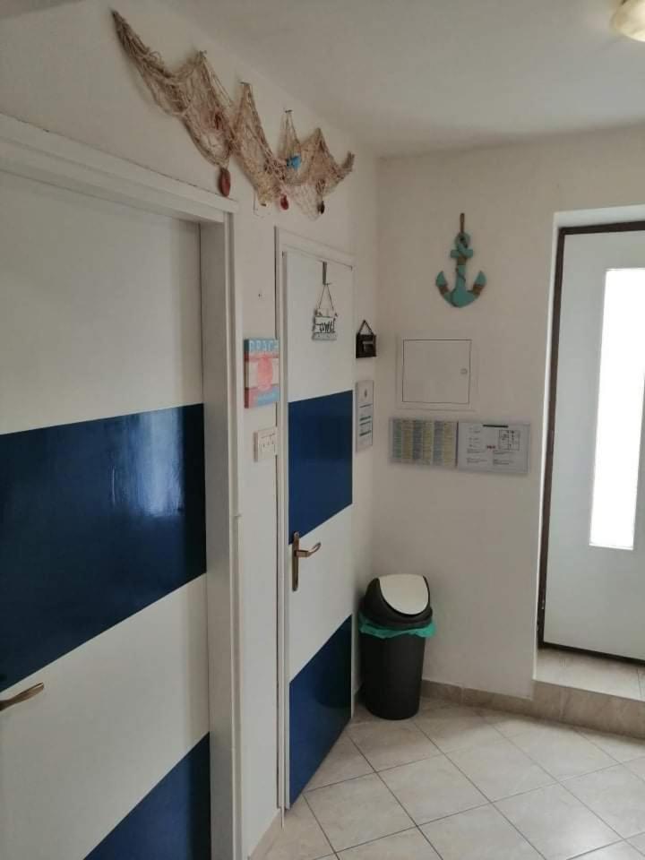 Anchor Baska Apartment Bagian luar foto